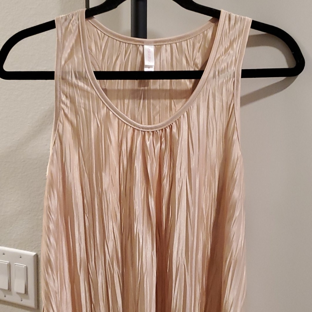 Blouse - Picture 2 of 2